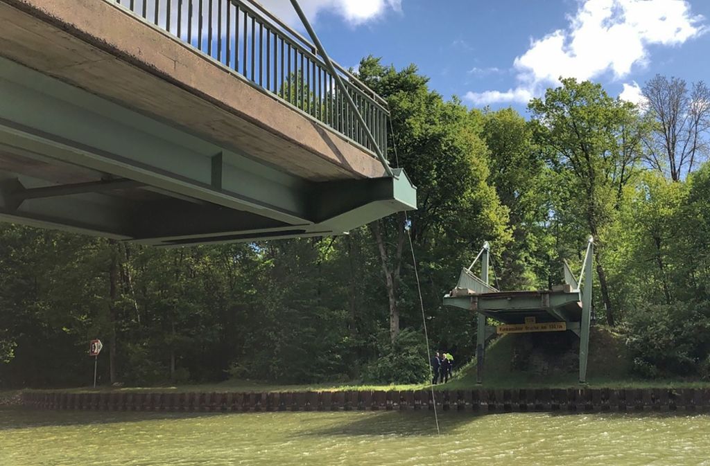 Unfall auf Dortmund-Ems-Kanal: Brücke nach Kollision mit Schiff eingestürzt