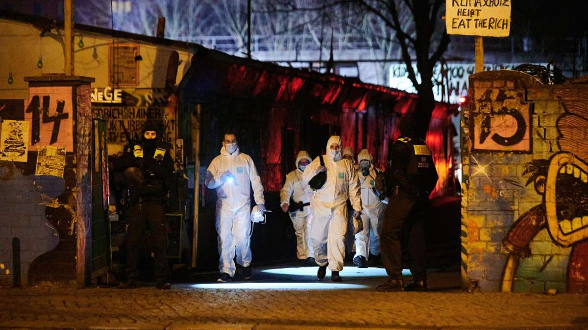 Terrorismus: Polizei durchsucht bei RAF-Fahndung Wagenburg und Wohnung