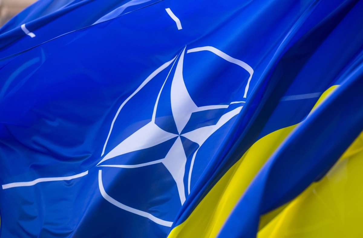 Verteidigungsbündnis: Warum unterstützt die Nato die Ukraine?