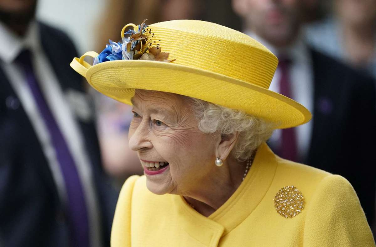 Queen auf dem Briefkasten: Briten häkeln Figuren zum Thronjubiläum