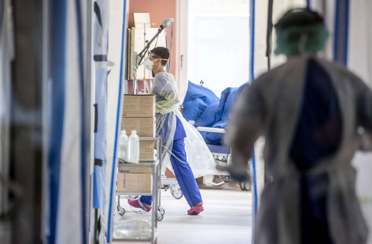 Hospitalisierungen in Baden-Württemberg: Wann die Corona-Warnstufe droht –  und was sie bedeutet