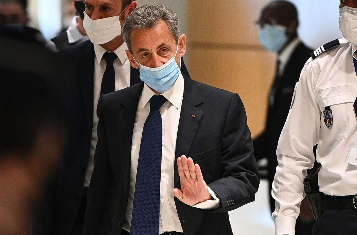 Pariser Strafgericht: Frankreichs Ex-Präsident Nicolas Sarkozy zu Haftstrafe verurteilt