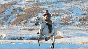 Kim Jong Un reitet wieder auf den heiligen Berg