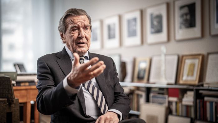 Schröder verteidigt Freundschaft zu Putin - Kreml erfreut