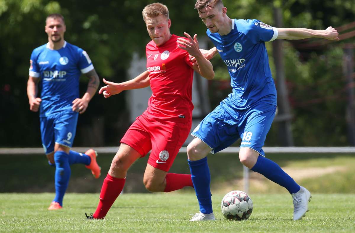 Niklas Kolbe von den Stuttgarter Kickers: „Die Dreierkette kommt meiner Spielweise entgegen“