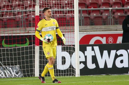 Fabian Bredlow zeigte gegen den FC Augsburg eine starke Leistung und ist unser Spieler des Spiels. Foto: Pressefoto Baumann