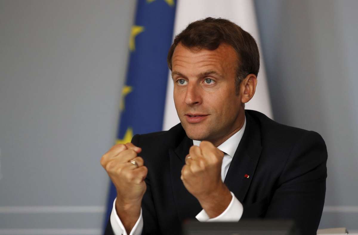 Gastbeitrag für das Magazin „Politico“: Emmanuel Macron kritisiert Aussage von Annegret Kramp-Karrenbauer